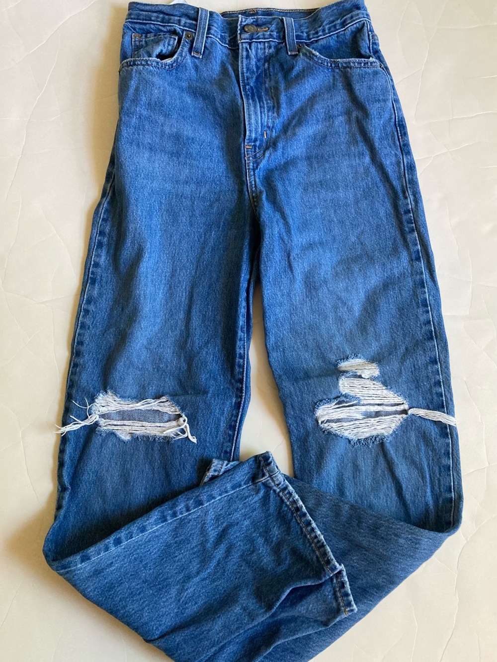 Levi’s high waisted straight sz 24 EUC